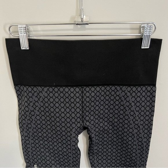 Lululemon In The Flow Crop II Seamless Leggings Heathered Deep Coal Black - Picture 11 of 13